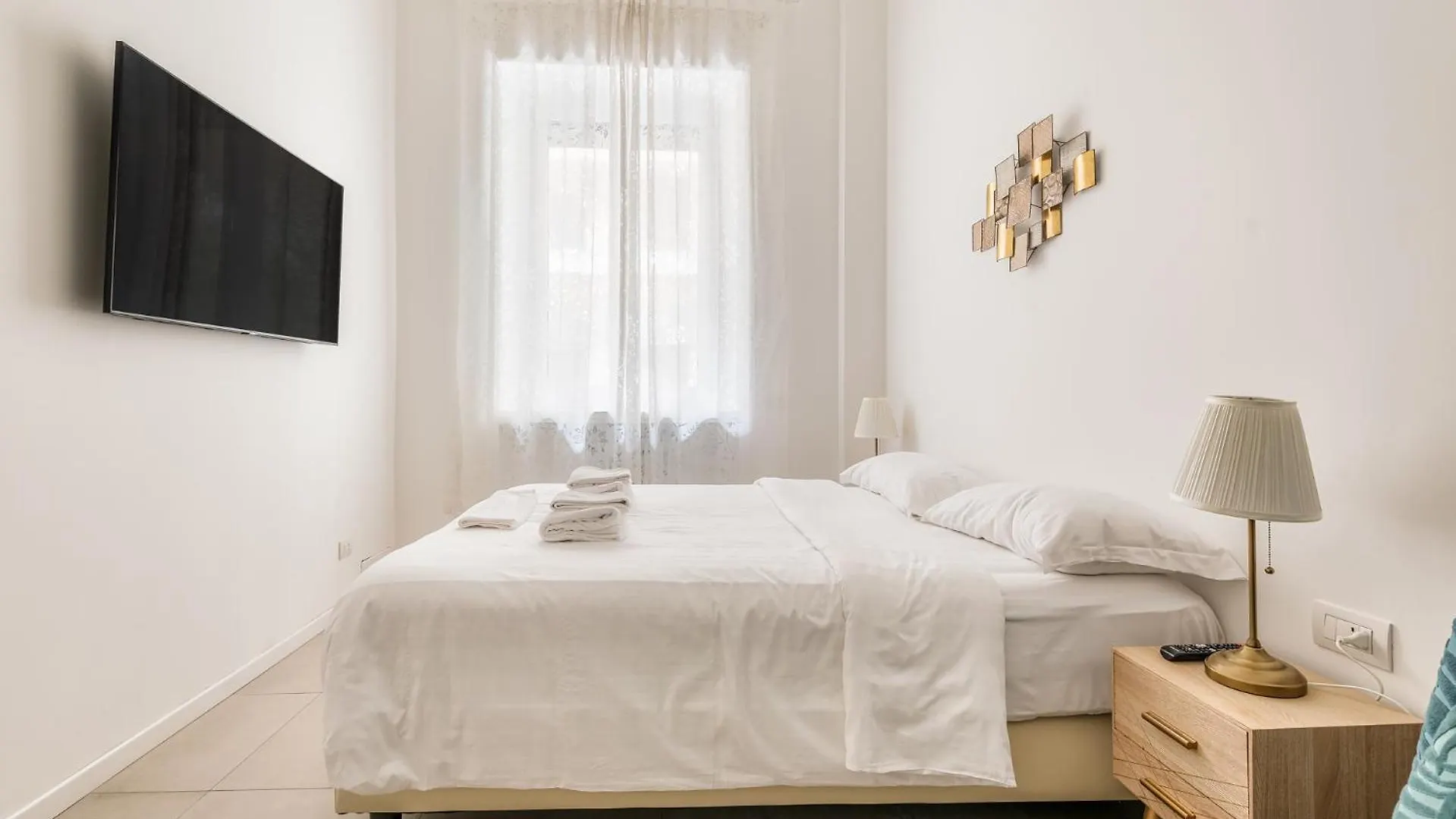 Brand New Milano 5 Pax Wifi Corso Sempione Apartment 0*, Milan