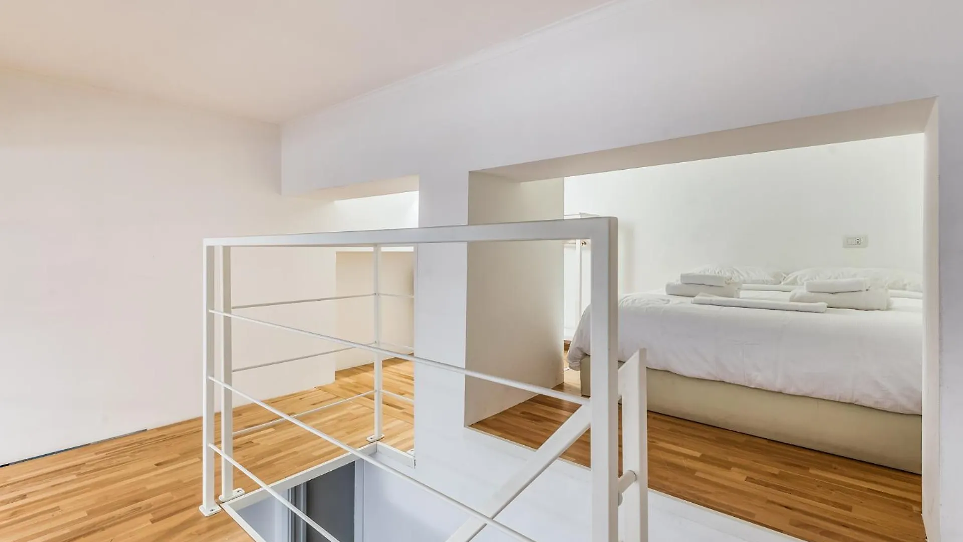 Brand New Milano 5 Pax Wifi Corso Sempione Apartment 0*, Milan